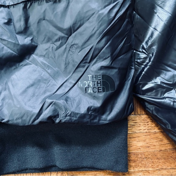 RARE NWOT The North Face reversible faux fur black & white bomber jacket - Picture 5 of 7